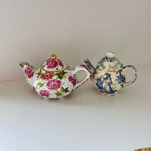 Floral and Toile Teapot Super Cute
